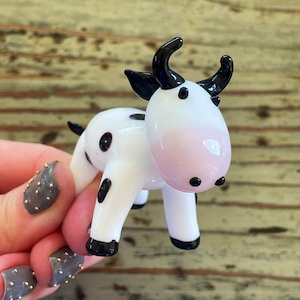 Lampwork Glass Cow, Large Display, Decoration, Figurine