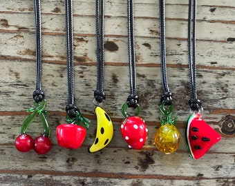 Collier Artisanal Les 3 Figues – Perles De Verre Et Coquillages, Tons Bordeaux Et Rose