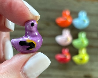 Cuenta de cerámica con forma de pájaro, 18 mm. Adorables pájaros enamorados.