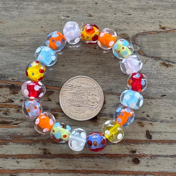 カラフルなブレスレット