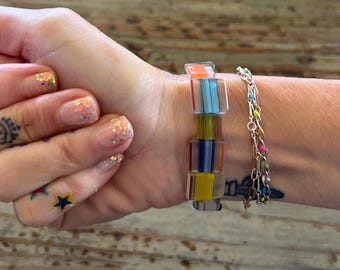 ガラスのカラフルなブレスレット、7インチのビーズブレスレット - Etsy
