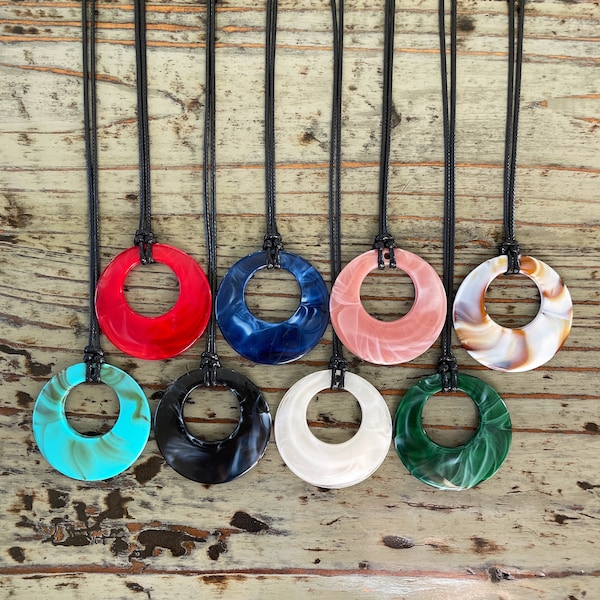 Disc Pendant Necklace! Great Price, Many Colors