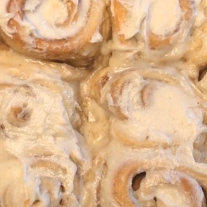 Ernie's Cinnamon Rolls - Brown Sugar Cream Cheese Icing *Local Pick up/Delivery ONLY*