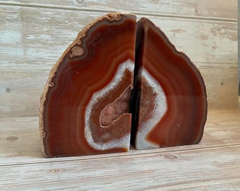 Natural Red Brown Auburn Agate Druze Bookend. Natural Crystal Decor. Stone Functional Bookshelf. Polished Rock. Metaphysical Spiritual Book