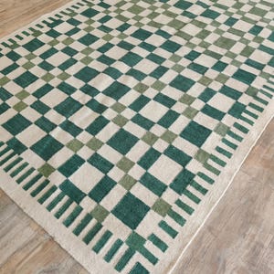 Handwoven Green Checkered Indoor Rug for Luxury living room and Bedroom, Custom Size 8x10, 9X12, 6X9, 4X6 Rug Minimalist Flatweave Rug