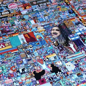 Może przedstawiać: Kolorowy kolaż obraz&oacute;w i tekstu, przedstawiający r&oacute;żne memy internetowe i odniesienia do popkultury. Kolaż składa się z setek małych kwadrat&oacute;w, z kt&oacute;rych każdy zawiera inny obraz lub tekst. Og&oacute;lny efekt jest chaotyczny i zabawny.