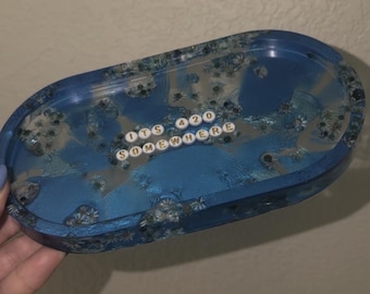 Cenicero de resina azul prensada con forma de flor / Bandeja de epoxi hecha a mano