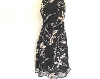 vintage floral flowy summer dress | black and white flower dress | lightweight sheer size 10 women's dress