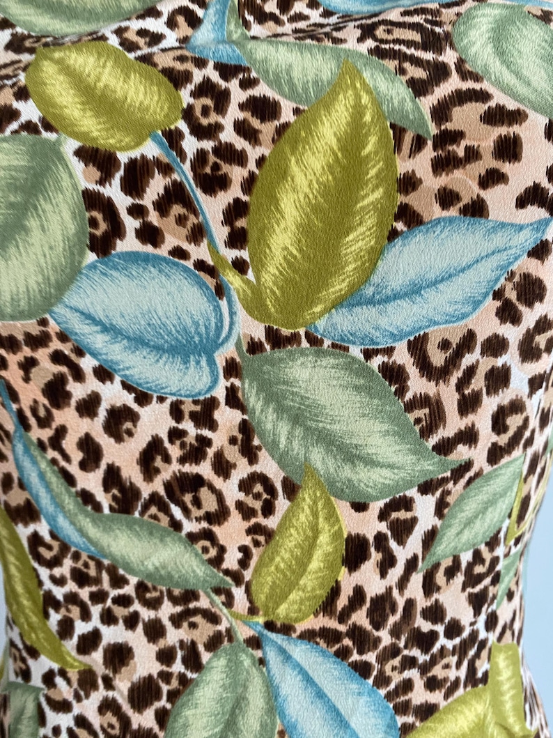 y2k 100% silk dress by Adrianna Papell | tropical cheetah print vintage dress | size 6 women's summer dress | summer wedding guest dress bild 5