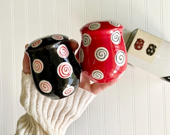 vintage whimsical salt and pepper shakers | y2k black and red swirly pattern ceramic salt and pepper set | cute vintage kitchen decor