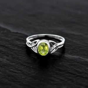 Silvershake Genuine Yellow Citrine & Sterling Silver Triquetra Celtic Knot Solitaire Ring - 2.2 Ct, Size 10 - View #3