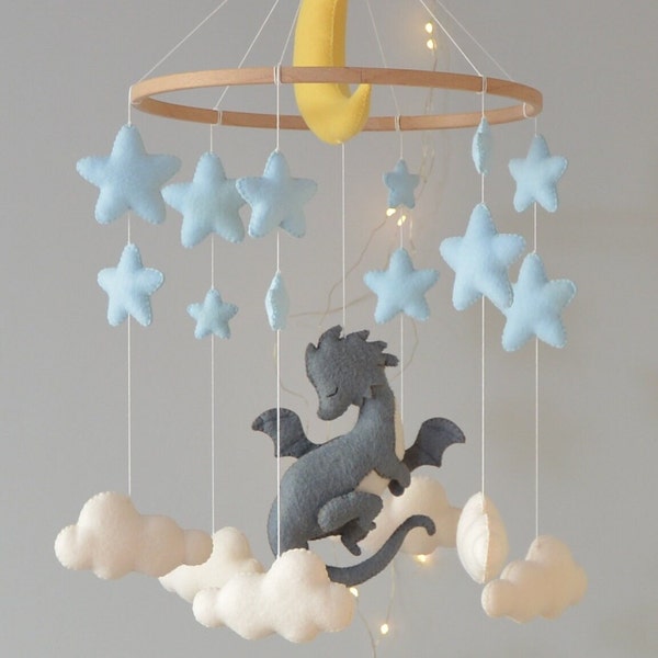 Sofort versandfertig. Drache Babymobile. Babyzimmer Dekor. Mond und Sterne Babymobile. Baby-Dusche-Geschenk.