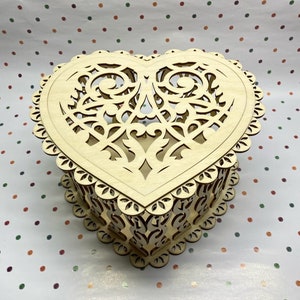 Heart Box Laser Cut File SVG en andere - Valentijnsdag Box hartvorm voor lasersnijden