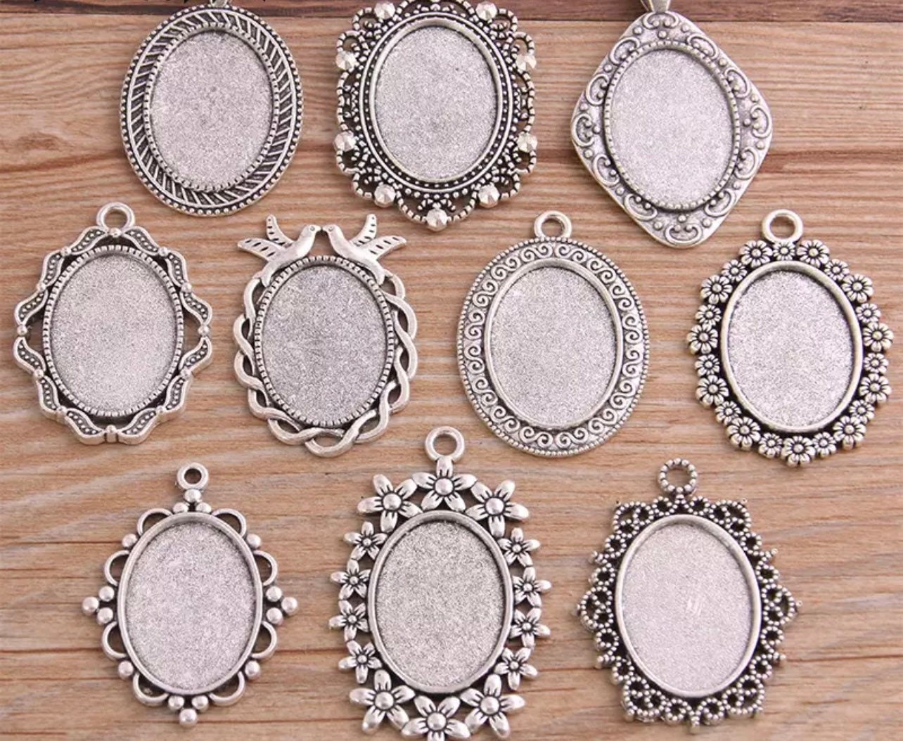 Memorial, commemorative pendant for the bridal bouquet oval in variou…