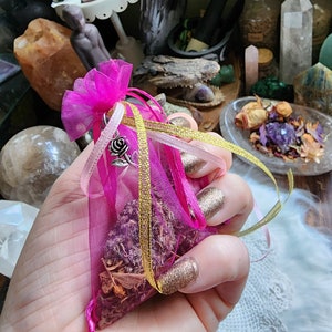 Sugar Daddy Mojo Bag: Wealth & Attention Spellwork