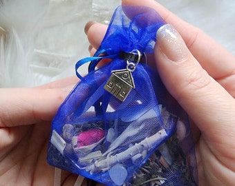 Home Protection Mojo Bag- Hoodoo Herbs & Crystals