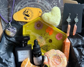 Golden Bloom Prosperity Witch Box – #305 Sun Witch Abundance & Happiness Altar Set, Sun Witch Gift Set,  Cottagecore Witch Decor