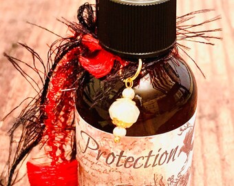 Protection & Evil Eye Intention Spray with reiki crystals, moon water and spell. Protect from harm, loss, jealousy, curses, jinxing, hexes.