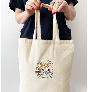 Cat Embroidery Kit / Sew your own tote bag / Learn To Embroider / Female Gift / Stitching Gift / Modern Embroidery image 5