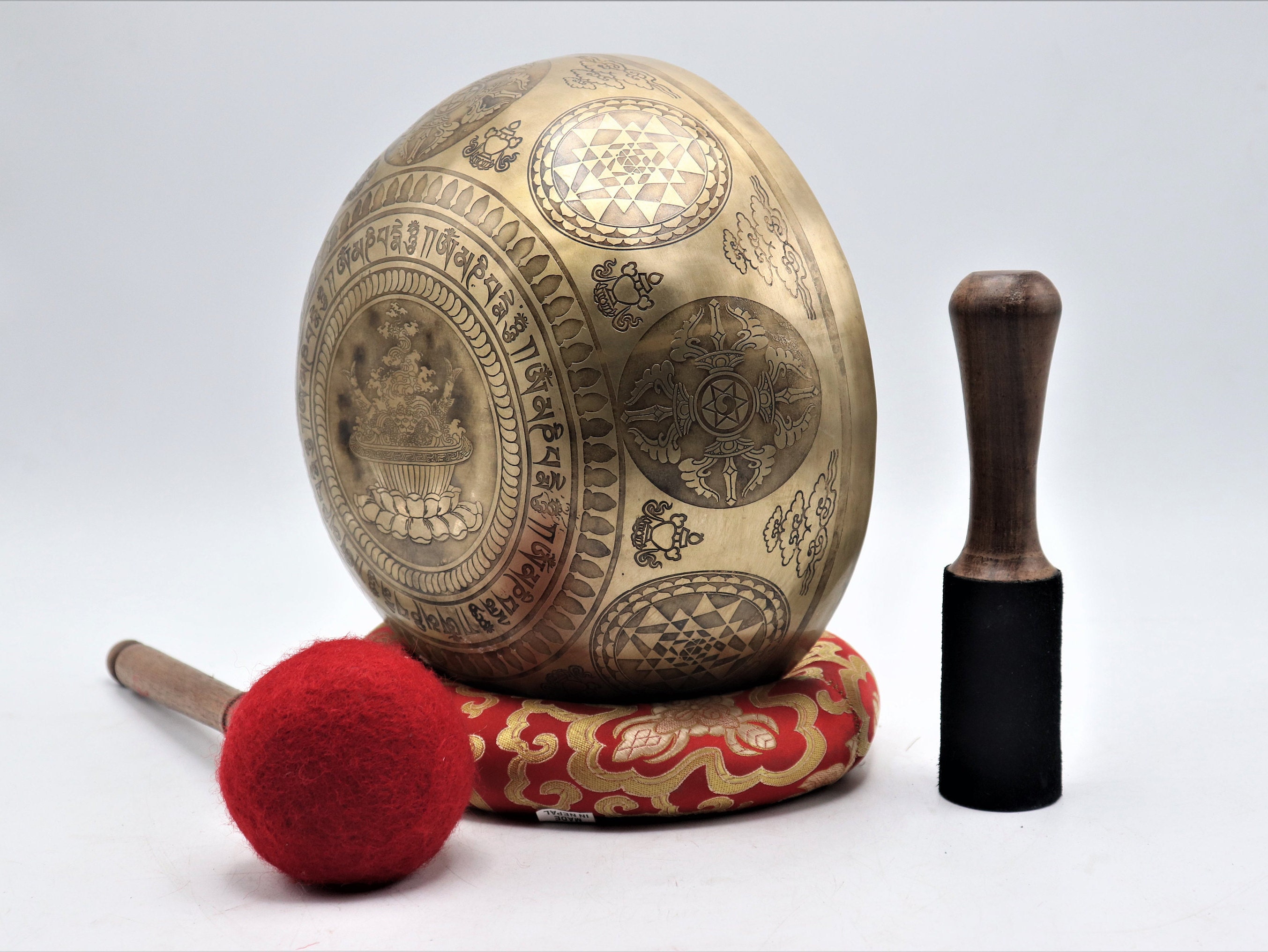 10 Inch Lord Buddha Engraved Mantra Singing Bowl Etsy