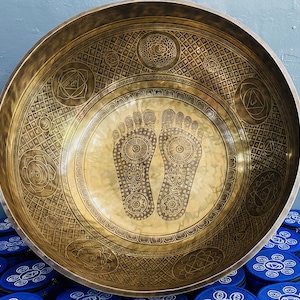 Extra Large Etched Singing Bowl: Buddha Feet Design, Master Healing