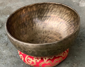 12 Inches diameter sound healing singing bowl-handmade 7 metals bowl tiger antique tibetan singing bowl - handmade from Nepal