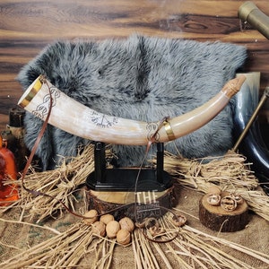 Viking War Horn Genuine Ox Battle Trumpet viking Whistles Gift of the Gods Viking War Blowing Horn with Leather Strap Raiders war horn