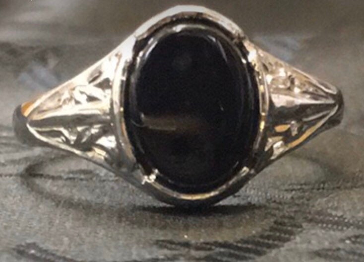 9ct Yellow or Option in White Gold Onyx Ring - Etsy