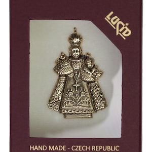 The Infant Jesus of Prague pin, shiny brass brooch, religious pins, religious brooch, religious gifts