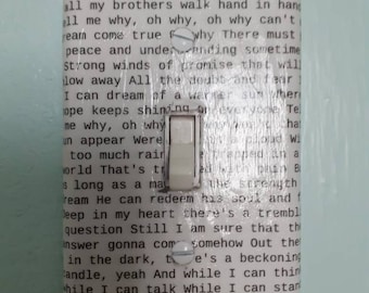 Niestandardowy tekst piosenki, osłona włącznika światła