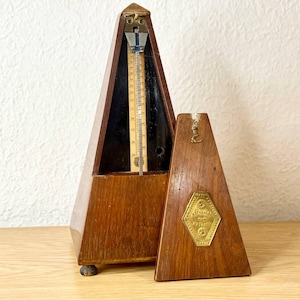 Antique Wooden Maelzel Metronome 80774 in good condition . Great gift for lovers and collectors!