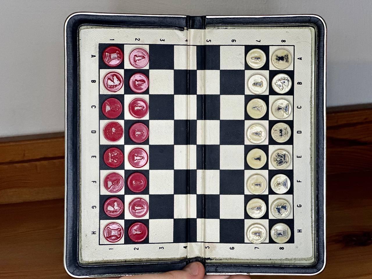 60 年代のドイツ製ポケットチェス。ヴィンテージ状態良好