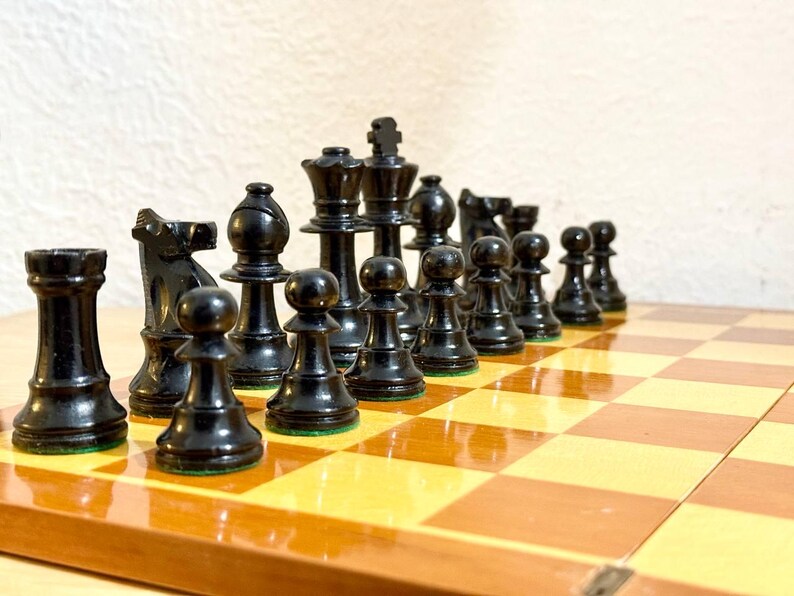 Staunton Chess Set in Original Box 80s Vintage in Good Condition. Great ...