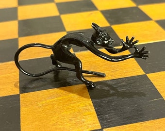 35 cm ヴィンテージ ソビエト 悪魔の置物、ライフルを持った希少金属