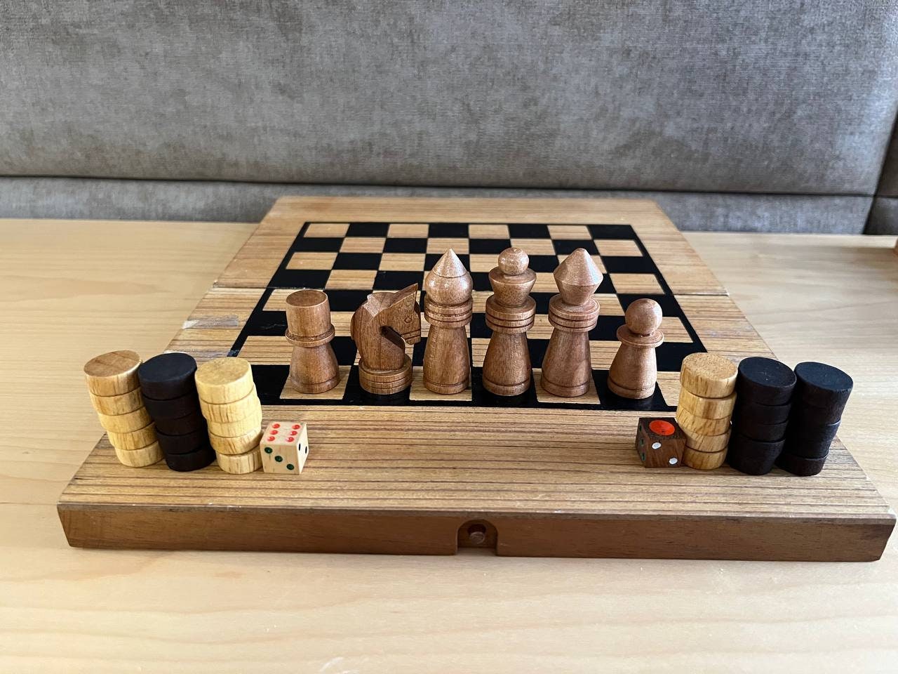 ドイツ製の手作り木製チェス、チェッカー、バックギャモン 3 in 1