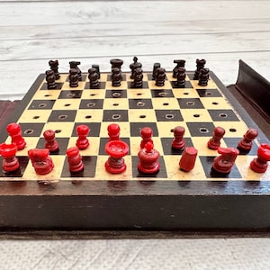 Antiguo juego de ajedrez inglés de viaje, de los años 60. ¡Un regalo ideal para hombres, amantes del ajedrez y coleccionistas!