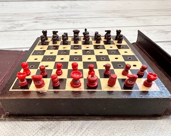 Old travel English chess set near 60s vintage. Great gift for mens, chess lovers and collectors!