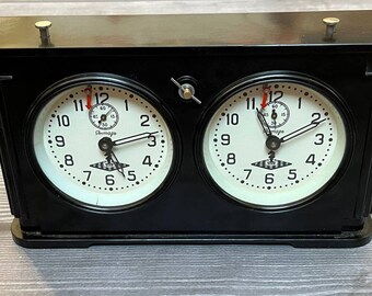 70年代のソビエト製ヴィンテージ機械式チェスクロック。状態良好。男性