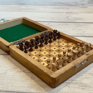 Vintage Germany traveling chess set made of wood. Great gift for mens, chess lovers and collectors!