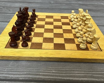 ドイツ製 手作り 木製 折畳み ドイツのアンティーク店で購入♪ チェス盤　 美品 ドイツ製 手作り 木製 折畳み ドイツのアンティーク店で購入