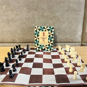 Germany small chess set 90s vintage in good condition with original box and board.