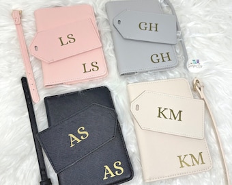 Passport Cover and Luggage Tag Travel Gift Set, Personalised Passport Holder With Initials, Faux Leather Passport Case