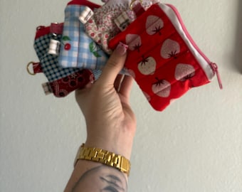 Mini billetera acolchada hecha a mano / Monedero con cremallera para tarjetas, efectivo y monedas