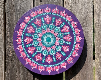 Mandala a pois colorati su tela rotonda da 7 pollici