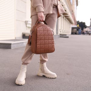 Classic Leather Backpack for Women, Laptop Rucksack, College School Bag, Stylish Purse