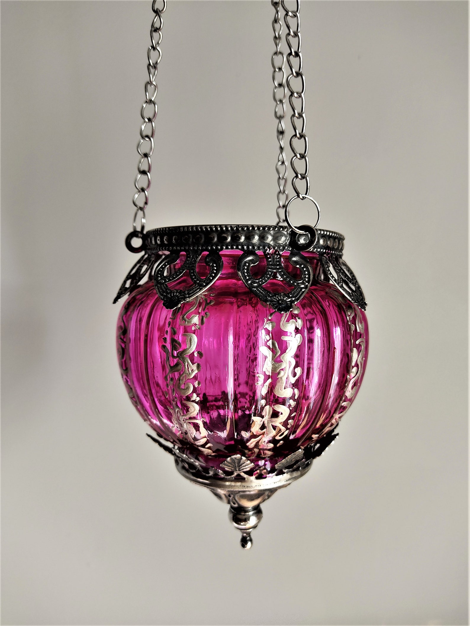 Magenta Glas Hängelaterne mit Zinn dekorative Eisenarbeit