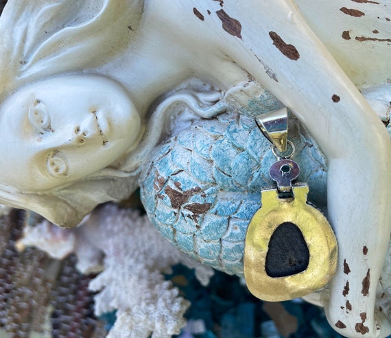 Gorgeous Abalone Shell Sterling Silver & Blue Top… - image 2