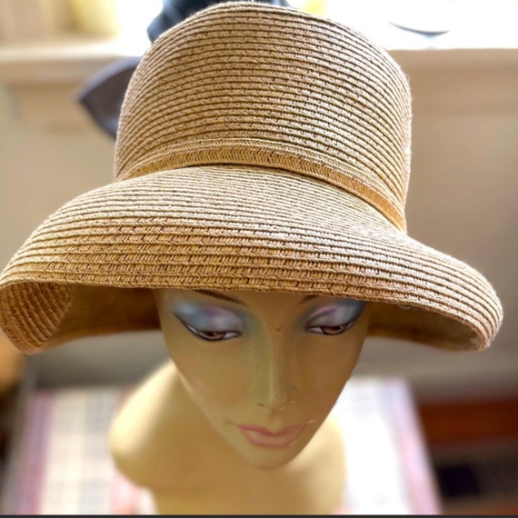 Vintage John Deer Medium Brim Quality Woven Summer Garden
