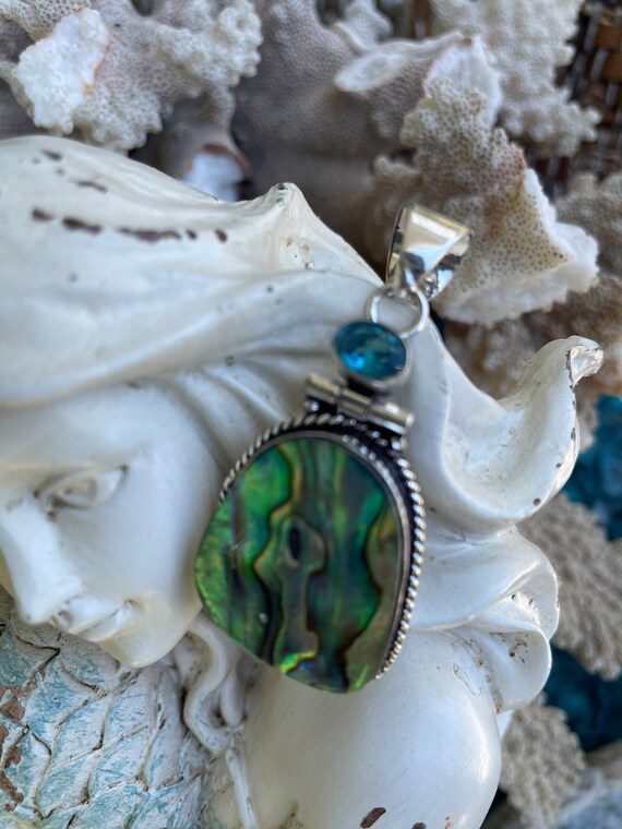Gorgeous Abalone Shell Sterling Silver & Blue Top… - image 9