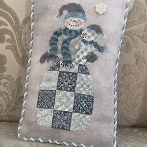 Frosty - cross stitch chart by Dirty Annie
